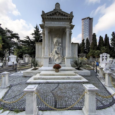Anıt Mezar 1