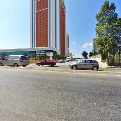 Kayışdağı Caddesi