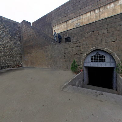 Kale İçi Girişi